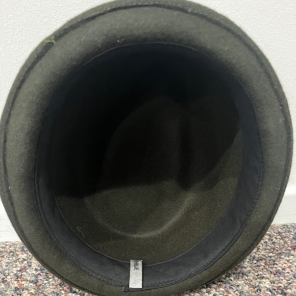 Men's Ophelie Hat, Color Olive - Picture 2 of 2